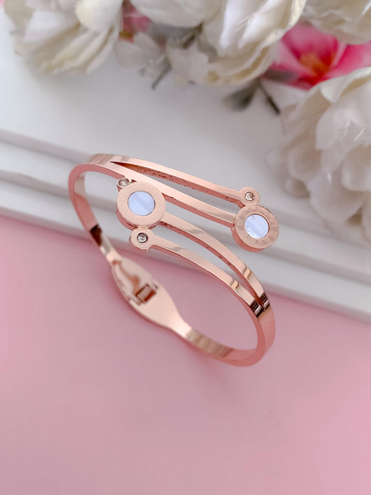 Dazzling Eye Bracelet