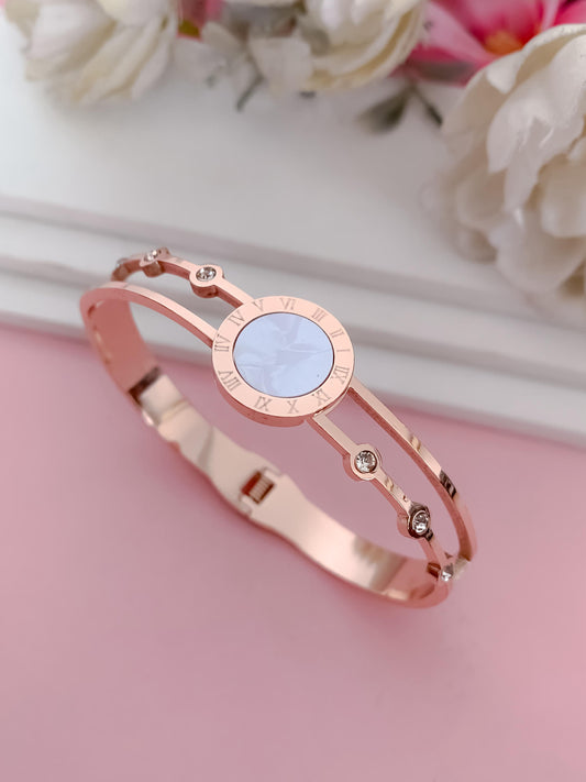 Petal Touch Bracelet