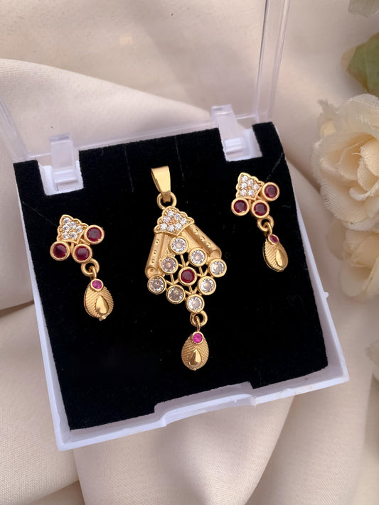 Glistening Grace Pendant Set