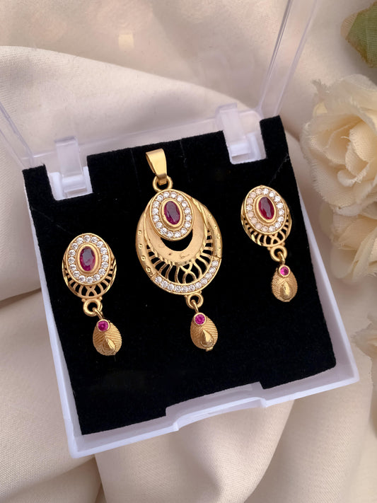 Breathtaking Rose Gold Pendant Set