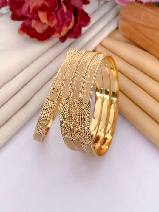 Zehra Bangles ( Set of 4)