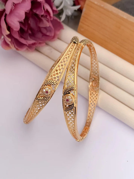 Gayatri Bangles