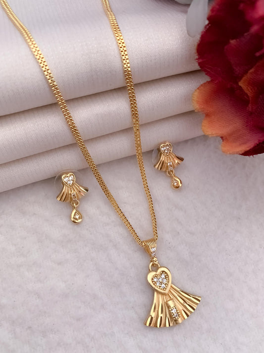 Circular Elegance Pendant Set