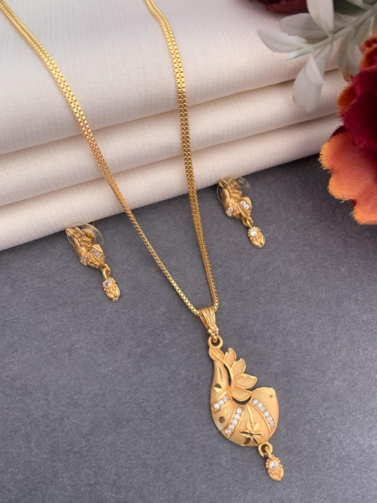 Rhapsodic Pendant Set