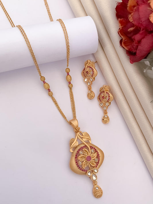 Debonair Pendant Set