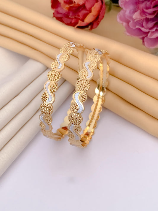 Unshackled Connections Bangle