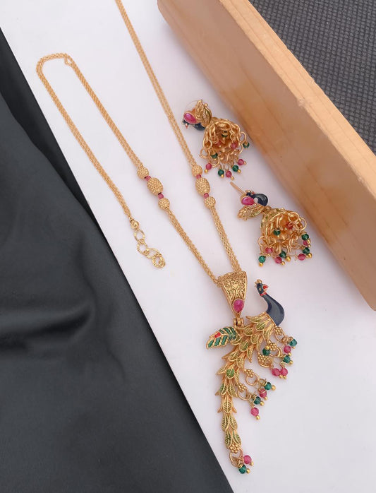 Casual Opulence Pendant Set