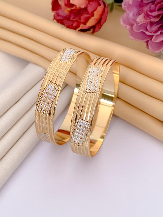 Horseshoe Bangle
