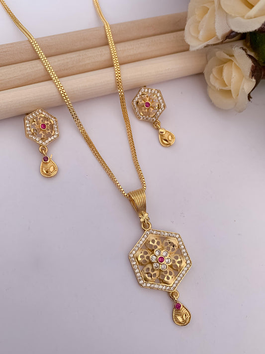 Graceful Pendant Set
