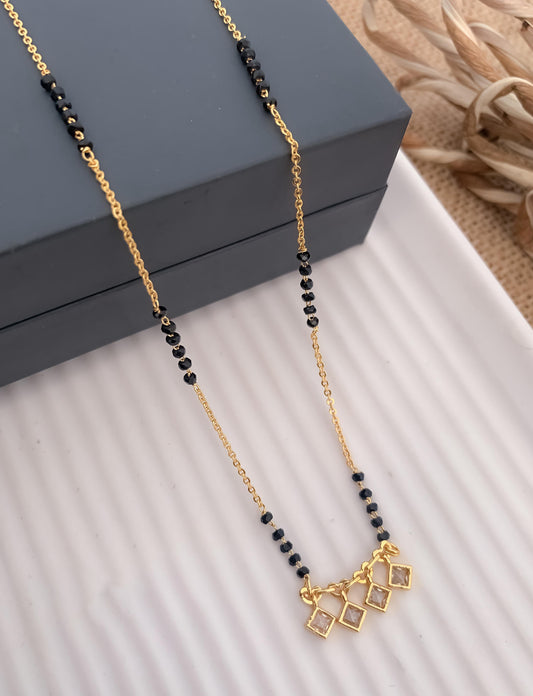 Station Fine Line Mangalsutra