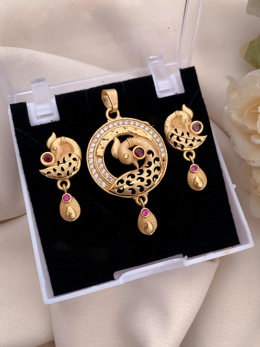 Blush Elegance Teardrop Pendant Set