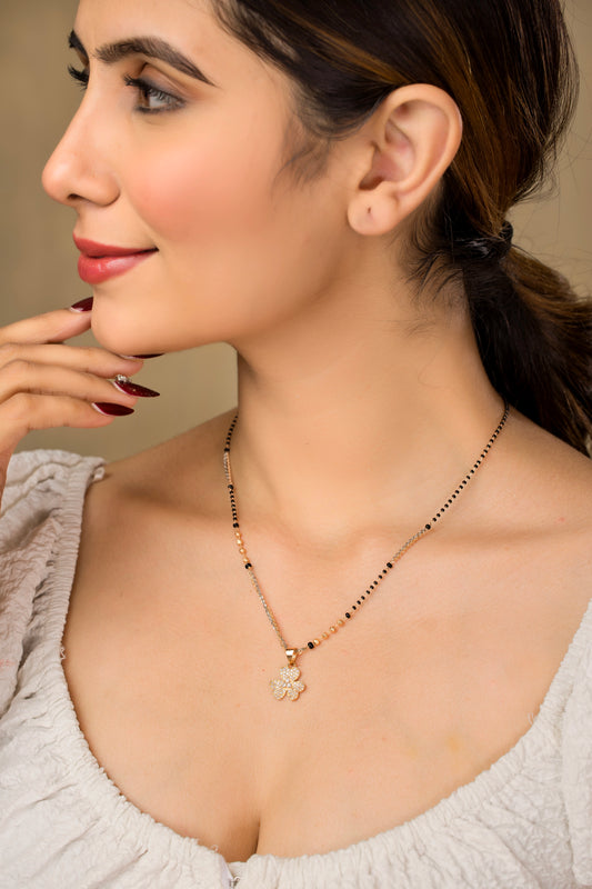 Beaming Pink Diamond Mangalsutra