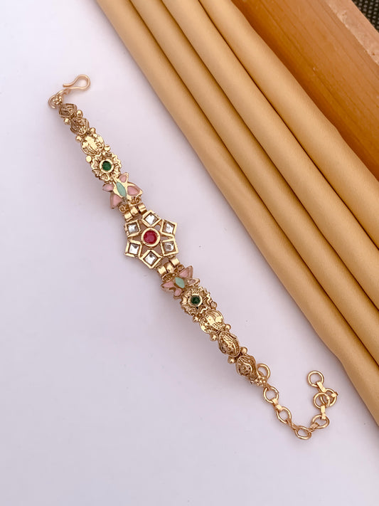 Iconic Vibe Bracelet