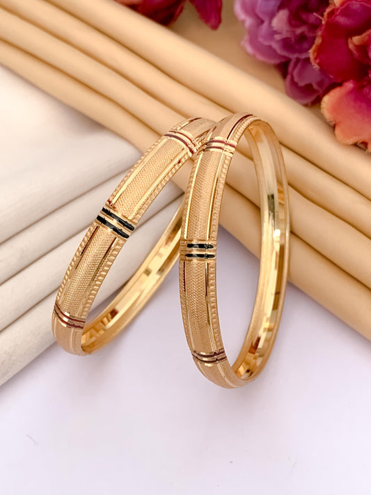 Chic Chevron Bangle