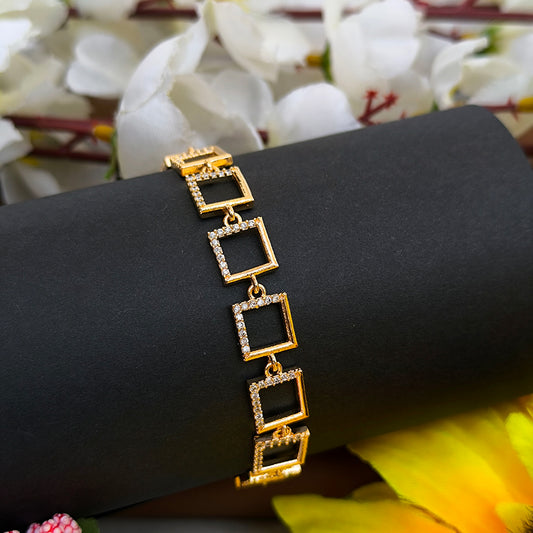 Clustered Elegance